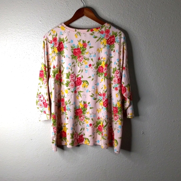 Pioneer Woman XXL Red Roses Floral V-Neck Pullover Top in Pink - Picture 5 of 5